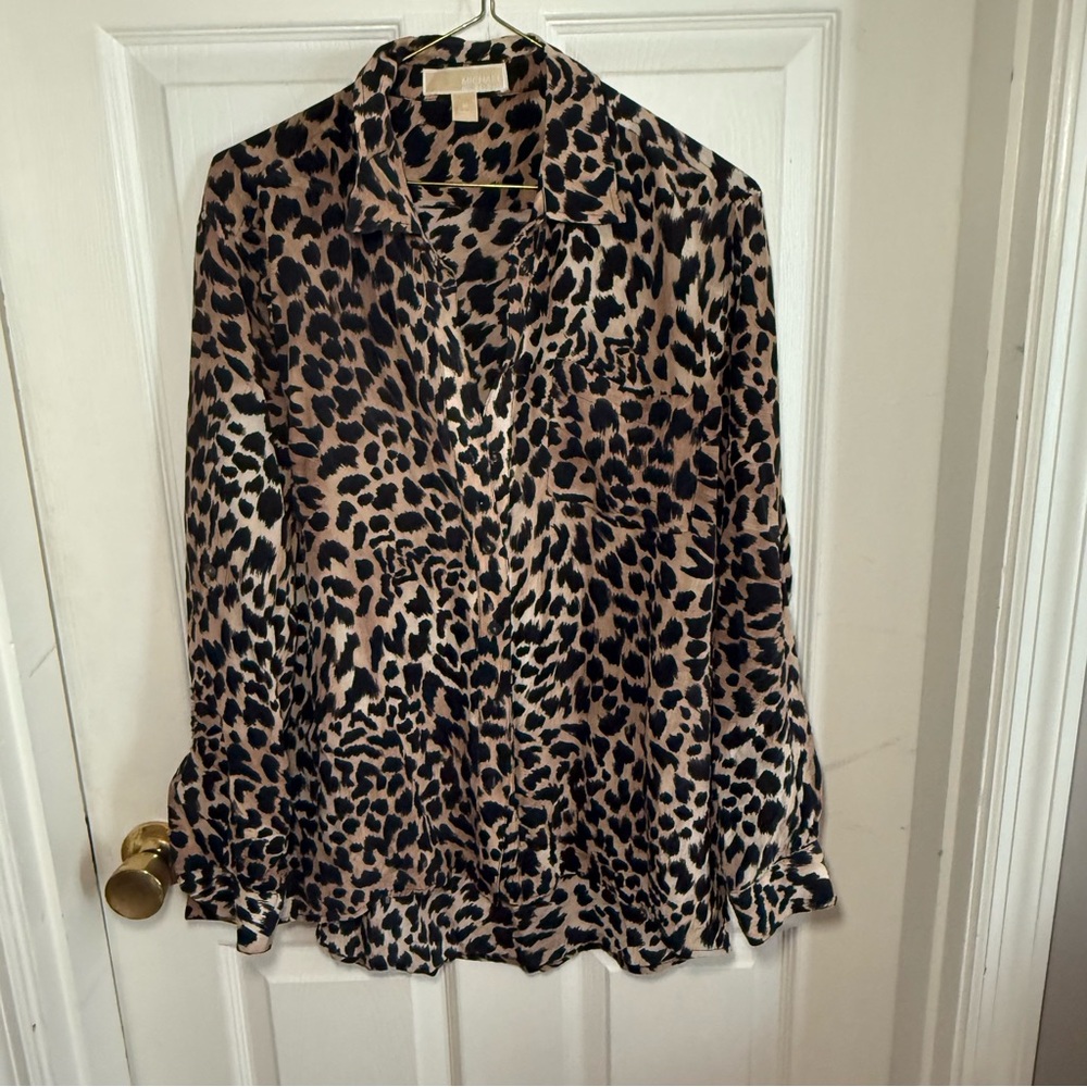 Michael Michael Kors Leopard Print Silk Top. Medium